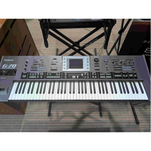 Roland G-70 Music Workstation Keyboard